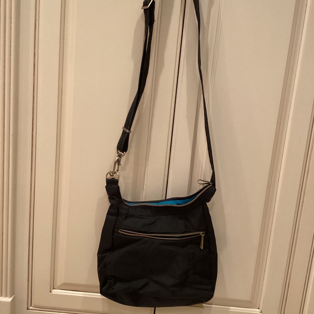 Travelon black nylon shoulder bag